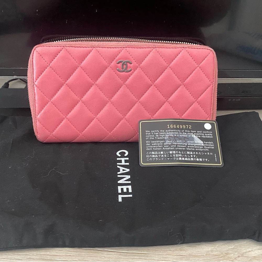 💕SALE💕Chanel Wallet